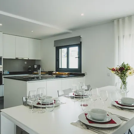 Villa Hortas - Modern At Silvercoast - Portugal *